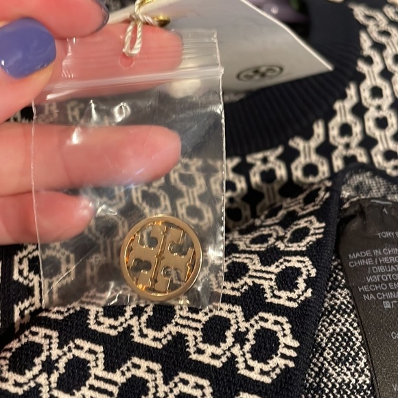 *Final Price* Tory Burch NWT Gemini Link Jacquard Short-Sleeve Sweater Size SP - Picture 10 of 10